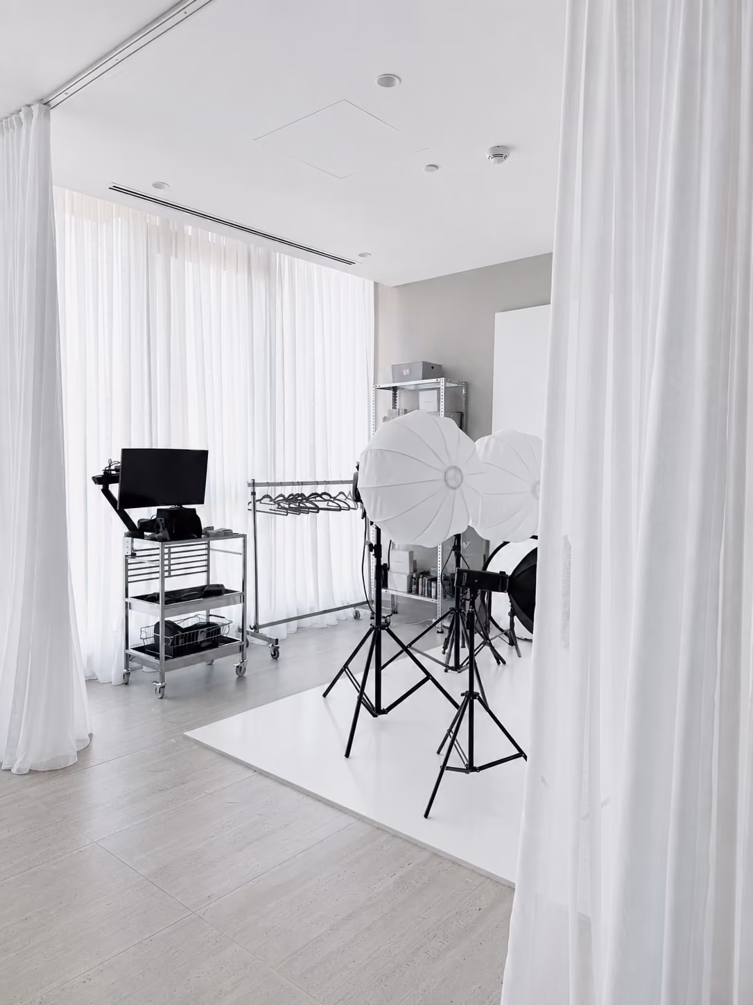 B8 Creative Studio — aydınlık prodüksiyon stüdyosu, Antalya / İstanbul